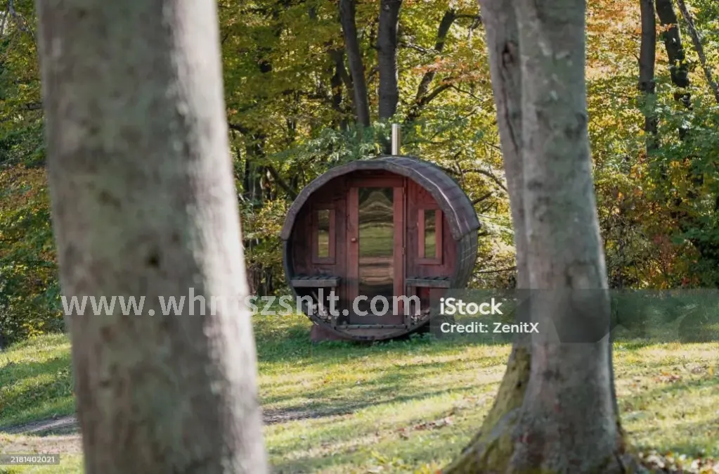 茶馆里的聊天场景